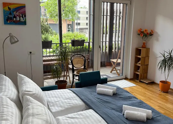 Διαμέρισμα Sunrise Den Where Mornings Shine Μπλεντ