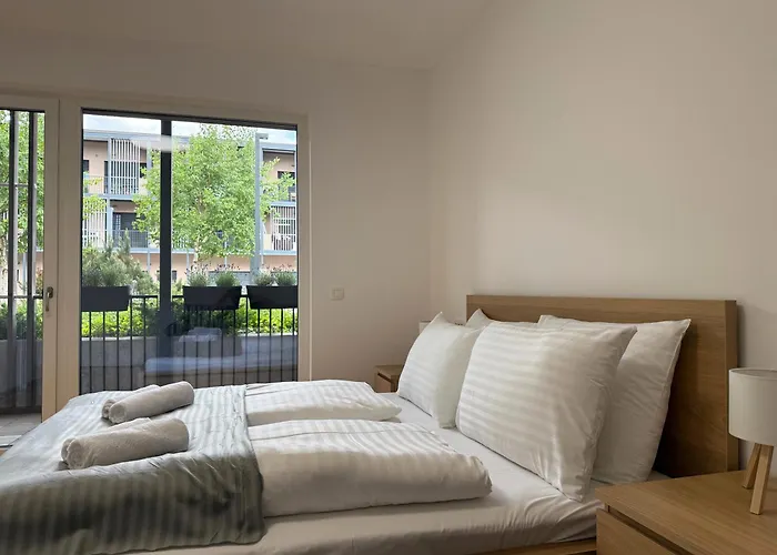 Διαμέρισμα Sunrise Den Where Mornings Shine