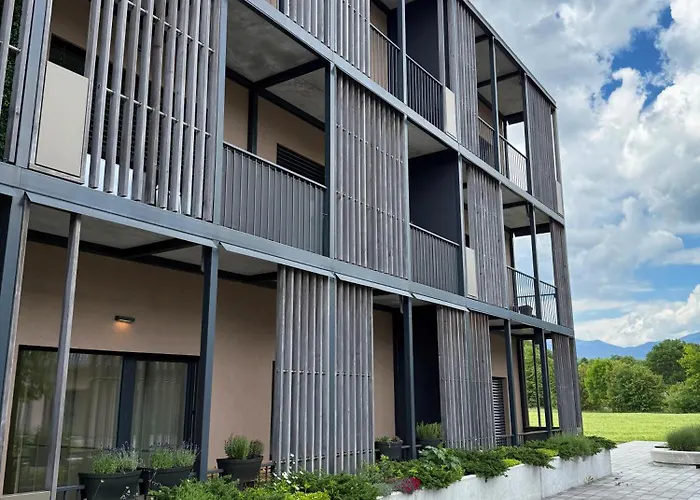 Sunrise Den Where Mornings Shine * Μπλεντ