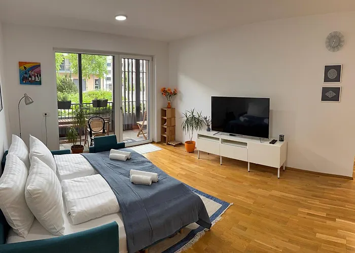 Διαμέρισμα Sunrise Den Where Mornings Shine