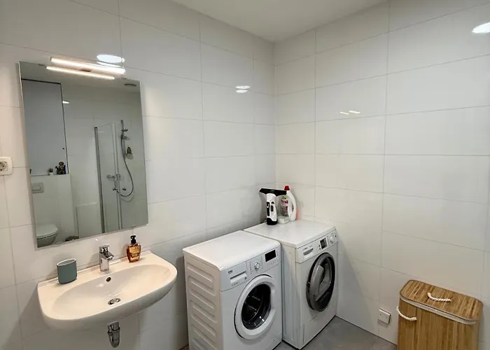 Sunrise Den Where Mornings Shine * Μπλεντ